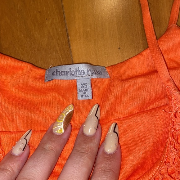 LIKE NEW- CHARLOTTE RUSSE LACE OVERLAY CROP TOP - WOMENS XS - Picture 3 of 4